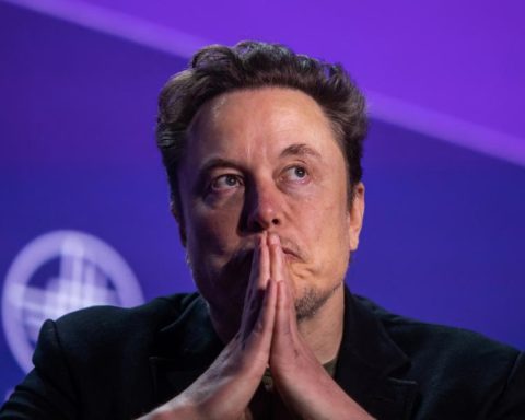 Musk to appear in court over million-dollar gifts to US voters