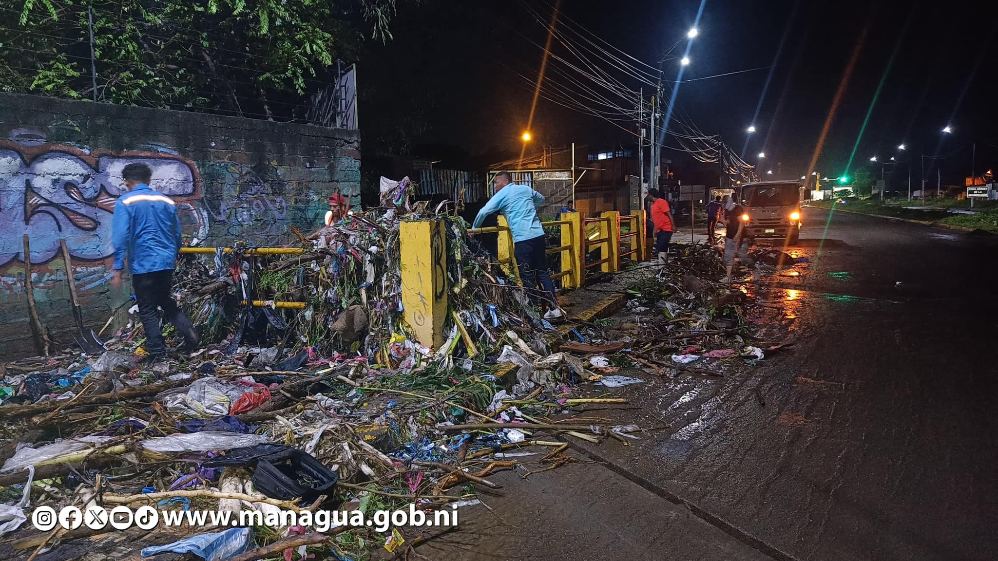 Overflowed riverbeds, flooded homes and fallen trees caused the rains of the last few hours