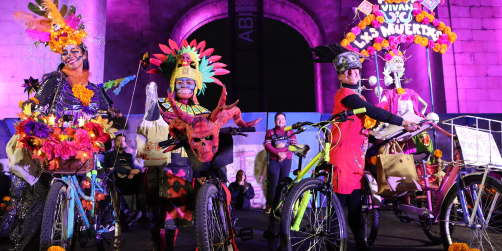 PHOTOS Day of the Dead Night Ride: bike tour was attended by 90,500 people