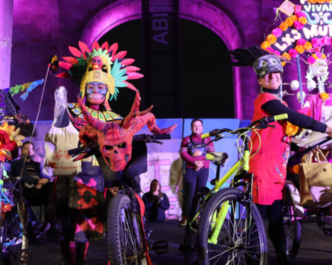 PHOTOS Day of the Dead Night Ride: bike tour was attended by 90,500 people