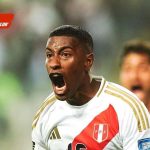 Peru beats Uruguay (1-0) and with its first victory leaves Chile in the basement