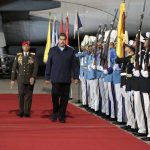 President Maduro studies proposals that emerged in popular assemblies