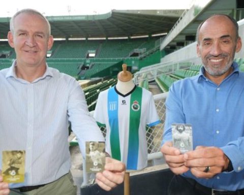 Racing de Santander and Avellaneda merge their shirts