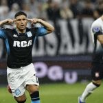 Racing tied (2-2) on its visit to Corinthians in the first leg of the South American semi-finals