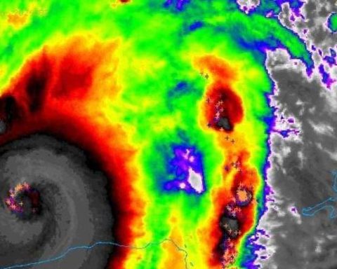 Rains and strong winds in western Cuba due to the Milton Pass, which drops to category 4