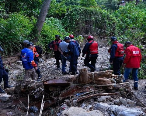 Concientizan la población para disminuir riesgos ante eventos adversos