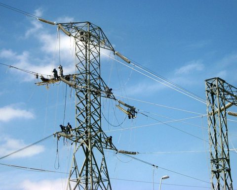 Resilience in the electricity sector, what are we missing?