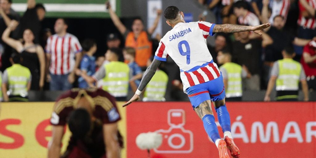 Sanabria returns the World Cup hope to Paraguay