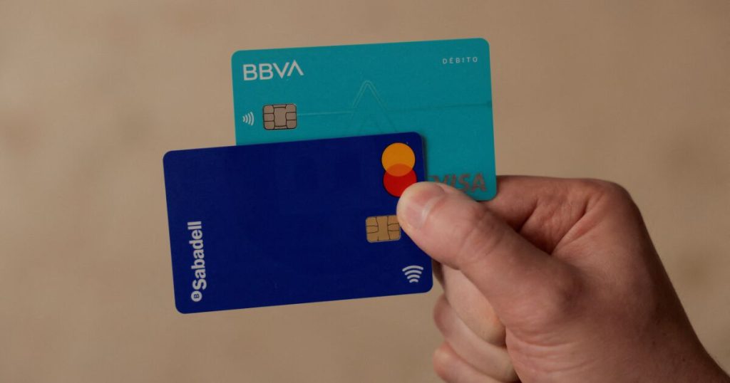 The CNMV will study competition analysis before authorizing BBVA's takeover bid