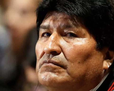 The Prosecutor's Office will issue an arrest warrant for Evo Morales to testify in the case of trafficking