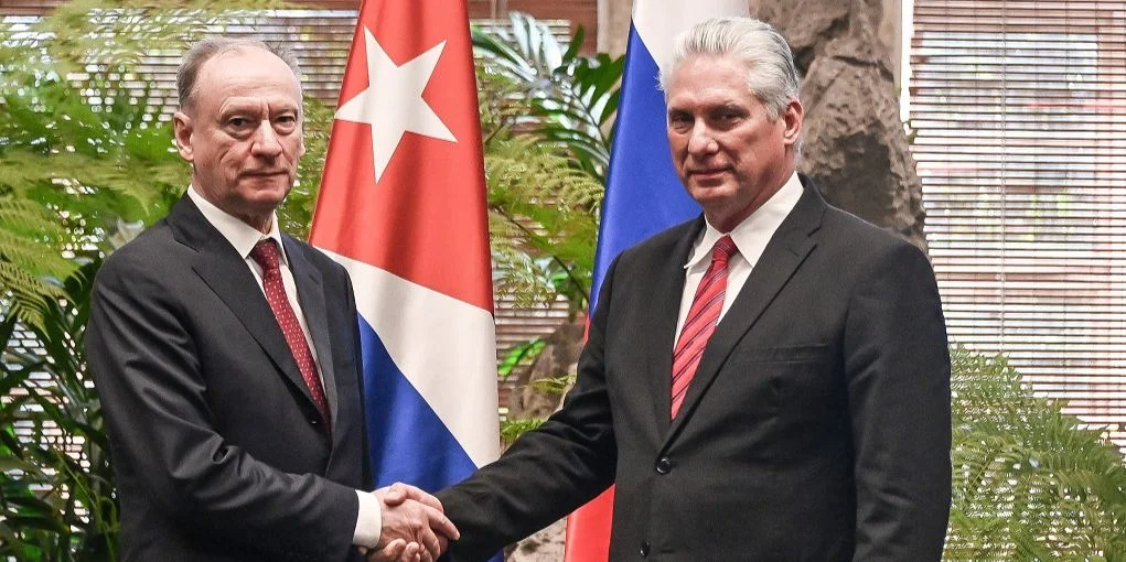 Encuentro en La Habana, Cuba, en febrero pasado, entre Miguel Díaz-Canel y Nikolái Pátrushev, secretario del Consejo de Seguridad de Rusia