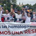 Más de 150 médicos se manifestaron frente al Congreso de los Diputados en Madrid el pasado 25 de septiembre