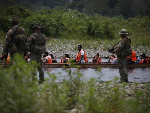 They rescue 16 migrants, including 4 minors, on the Colombian island of San Andrés