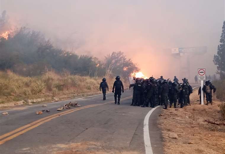 They unblock Epizana, the highway that connects Cochabamba with Santa Cruz