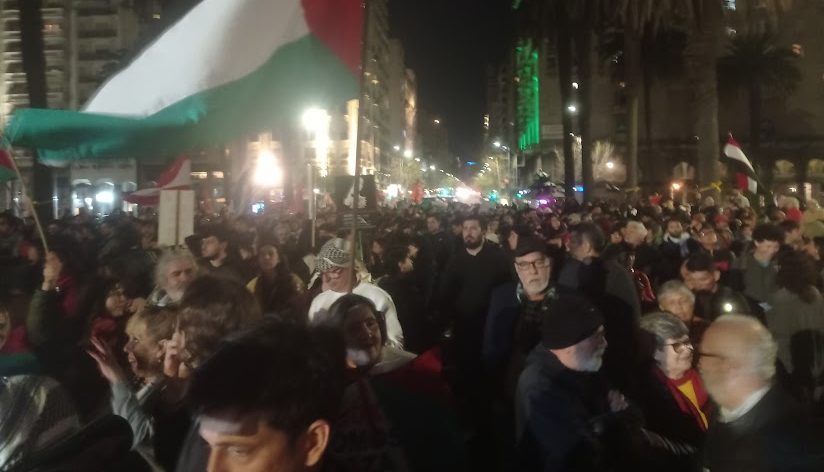 Thousands march in Montevideo in support of the Palestinian people; strong criticism of the Uruguayan government and a call for justice