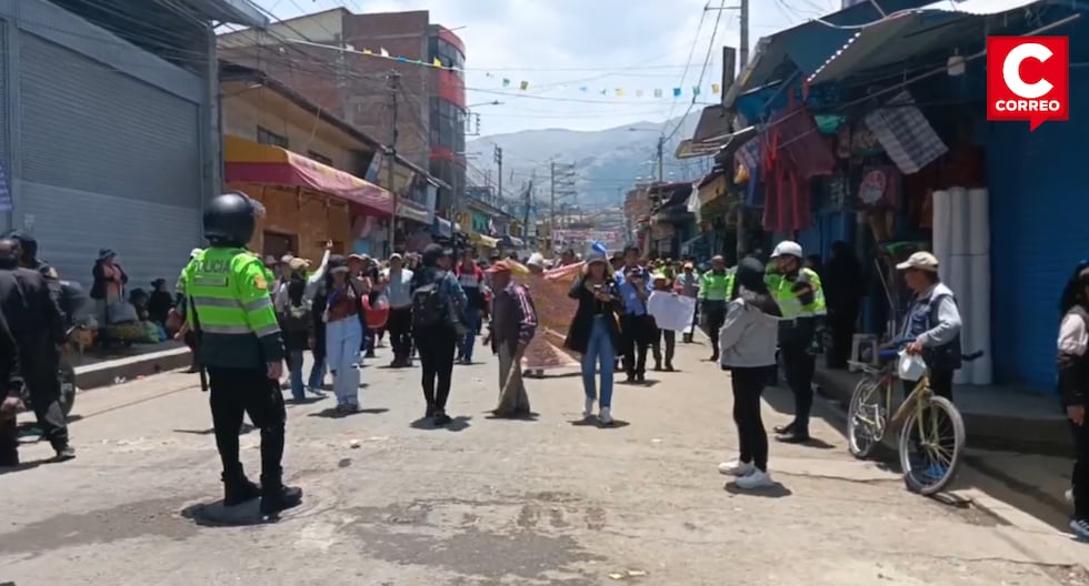 Transporters mobilize in Huancayo and demand the closure of businesses (VIDEO)