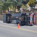 Tumbes: One dead and 32 injured leaves a bus accident with students from Trujillo