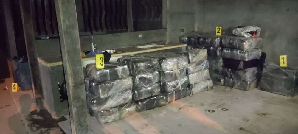 Two Colombians arrested with 970 kilograms of drugs in Sucre