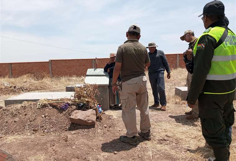 Two men who buried a woman to hide a femicide are arrested