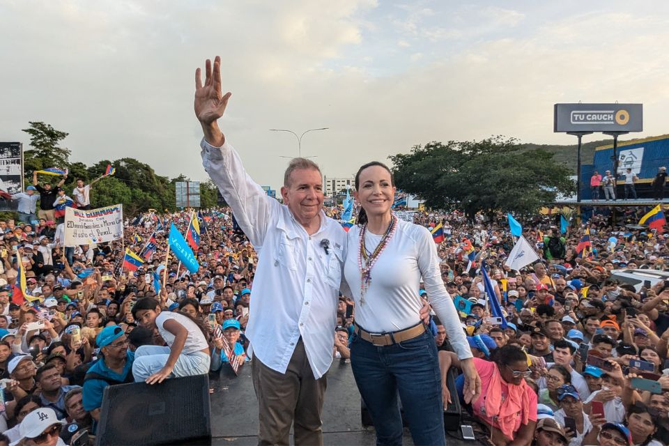 Edmundo González María Corina Machado Anzoátegui Recorrido de los candidatos Comando con Venezuela