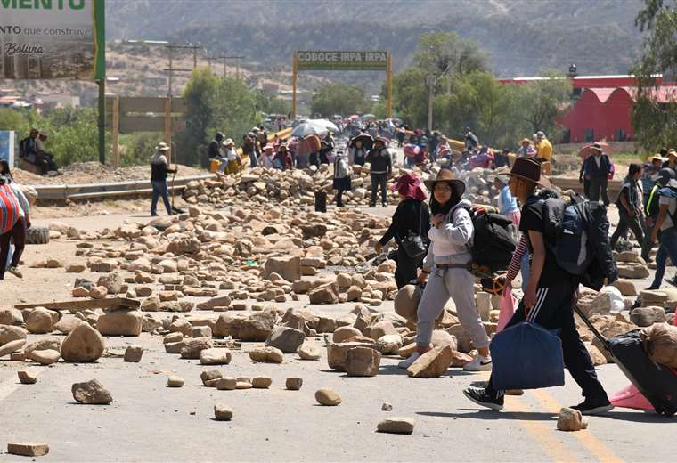 Vías Bolivia registers toll losses of more than Bs 719 thousand in two days of blockade