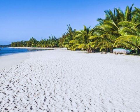 What is the white sand beach that is very close to Santiago and few know