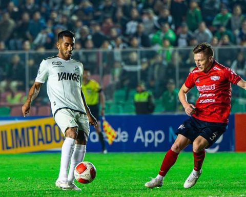 When will the rescheduled Clausura matches be played?