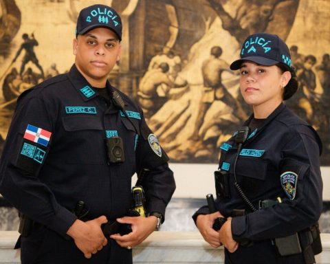 Con nuevos uniformes policiales y tecnología de punta, pero el mismo comportamiento y ciudadanos