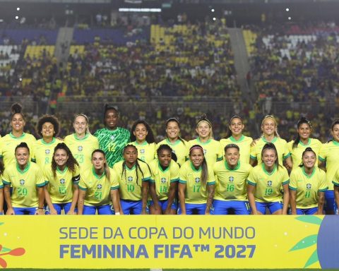 Women's team returns to the field against Colombia in friendly match in ES