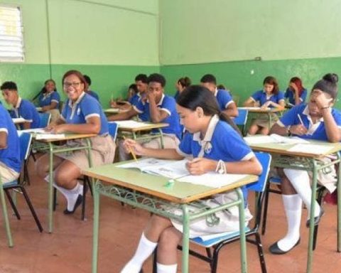 El 52% de estudiantes se quema en tercera convocatoria Pruebas Nacionales