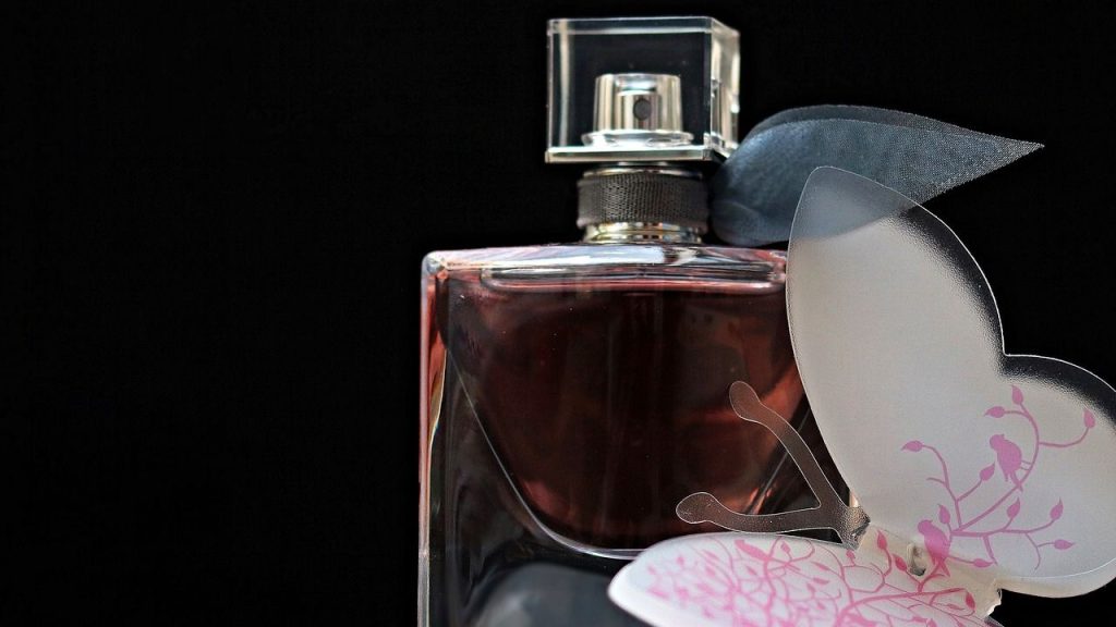 6 signs that indicate that we are facing a 'pirate' perfume, according to Sernac