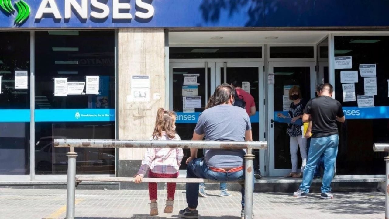 ANSES: who receives their salaries this Thursday, November 21