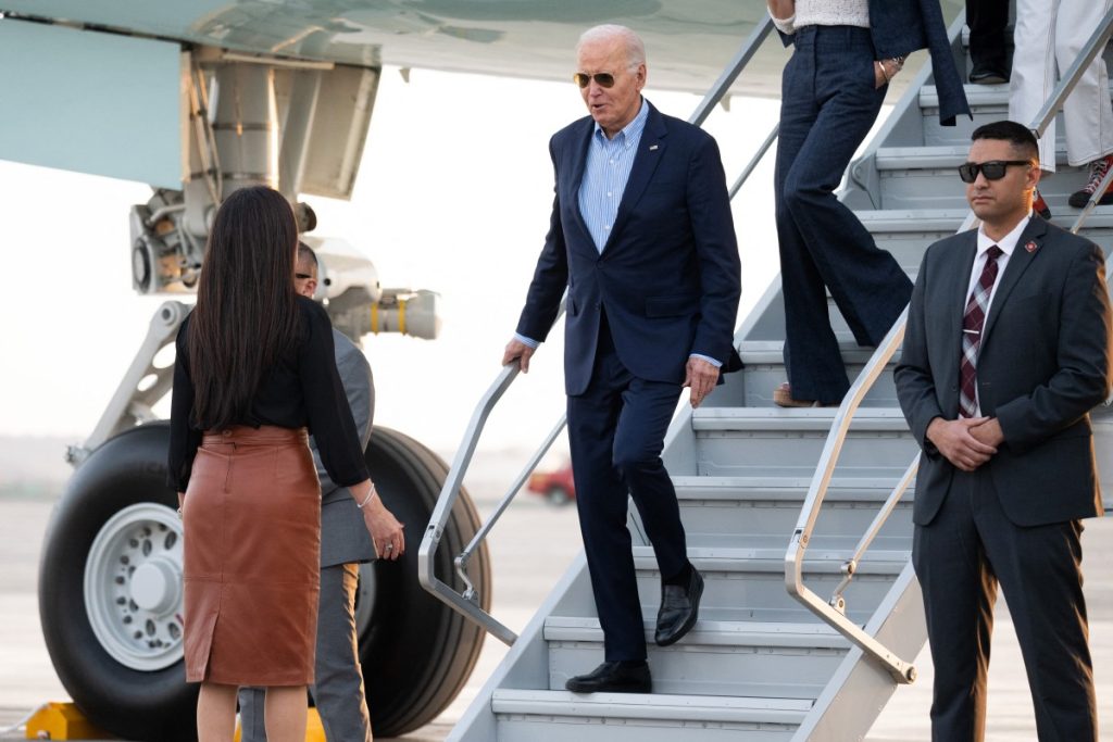 Joe Biden paseará por las calles de Lima a bordo de su auto 'La bestia'.