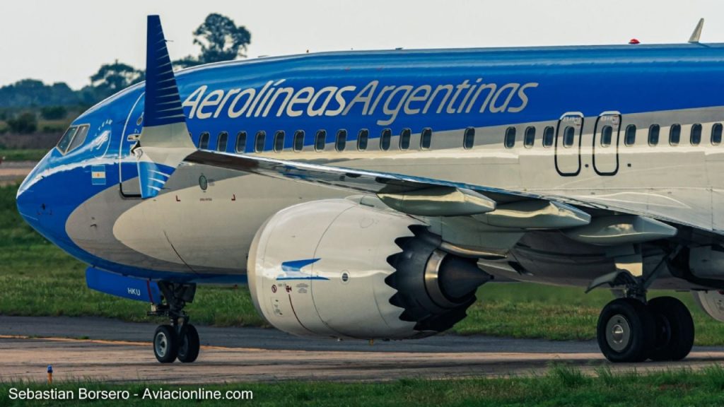 Aerolíneas Argentinas agreed to negotiate and is moving towards signing a salary and labor agreement