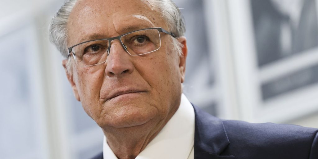 Alckmin warns of fake video with his image on social media