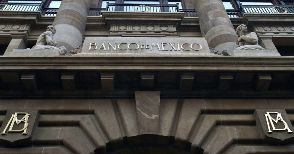 Banxico raises growth forecast for Mexico to 1.8%; maintains 2025 at 1.2%