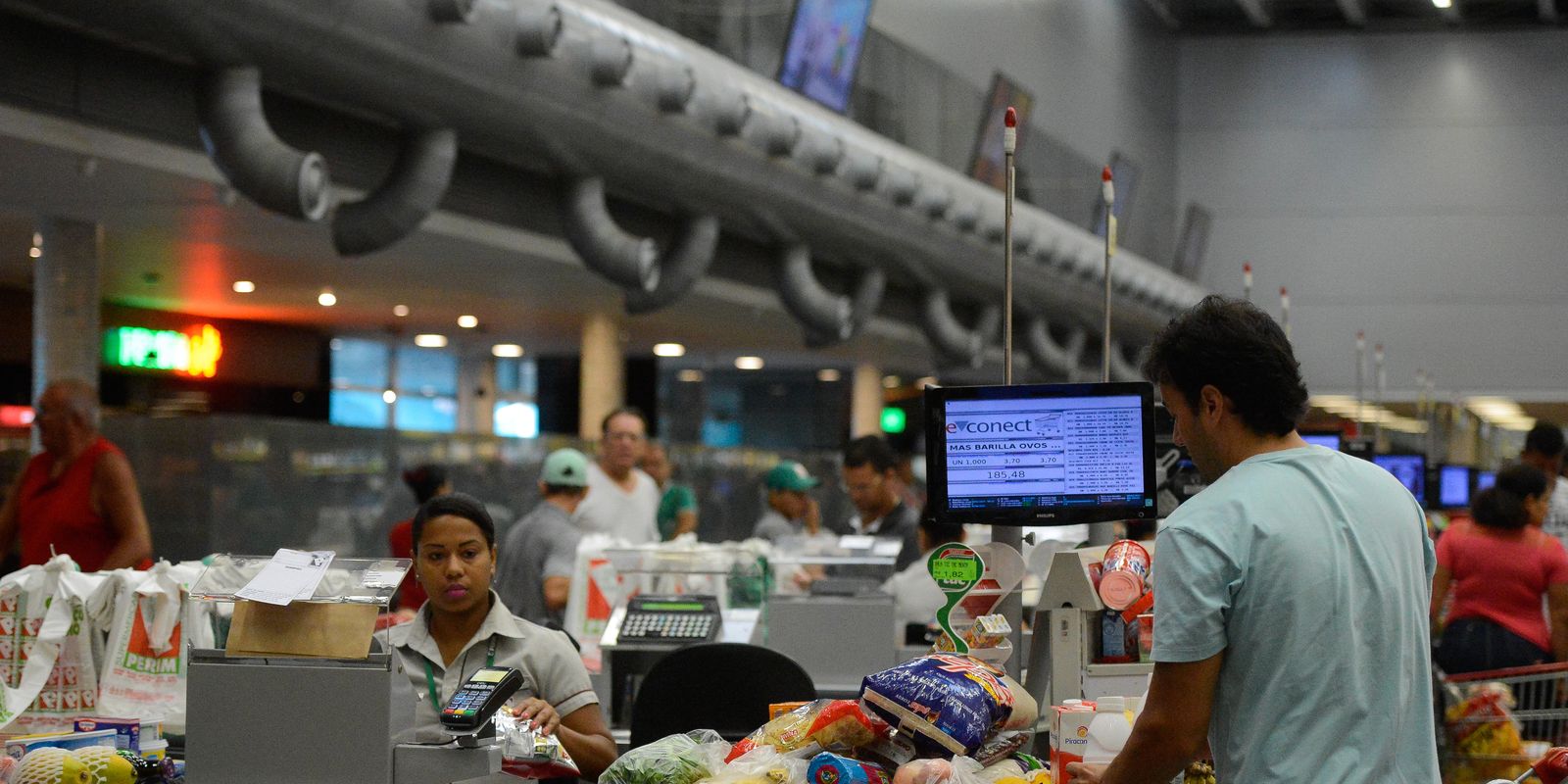 Basic food basket is 1.15% more expensive in October in the capital of São Paulo