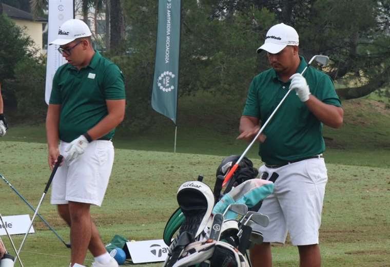 Bolivian men's team had a good start in the Los Andes Golf Cup