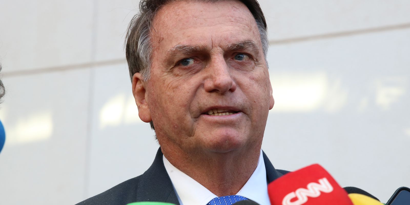 Bolsonaro's indictment has repercussions among politicians and authorities