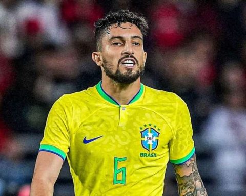 Brazil called up Dodo and Alex Telles for the match with Uruguay