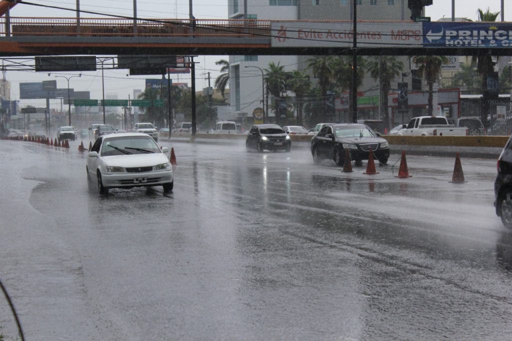 COE coloca 9 provincias en alerta por sistema frontal