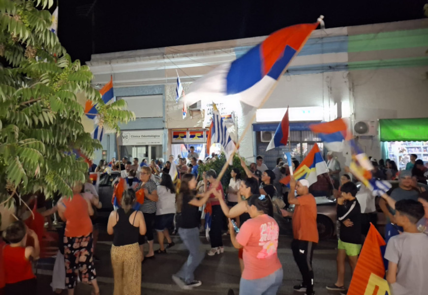 Celebrations in Palmira before the torrential rain, and the value of democracy