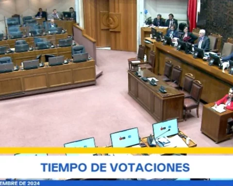 Votación del acuerdo relacionado con Cuba en el Senado chileno