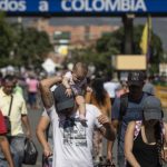 Colombian court orders publication of roadmap for work visa for Venezuelan migrants