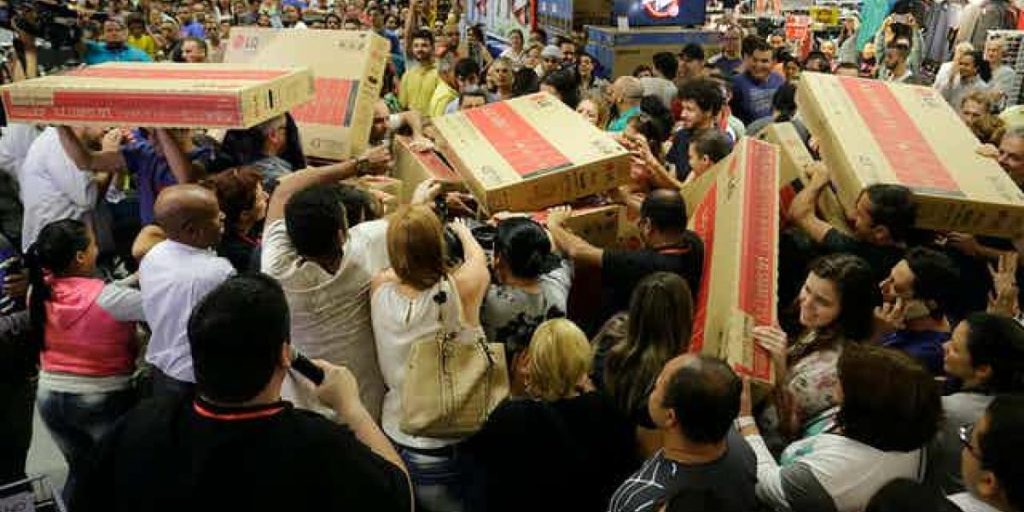 Consumers in the US take advantage of the offers during Black Friday