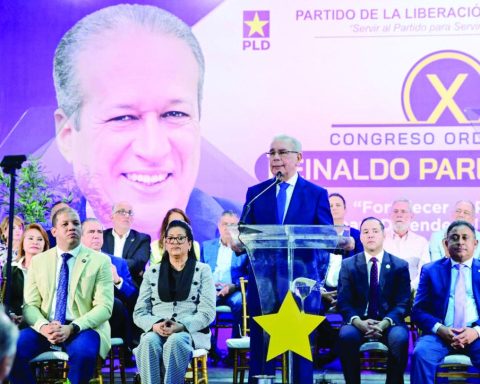 Danilo pide al PLD ser partido de la transparencia