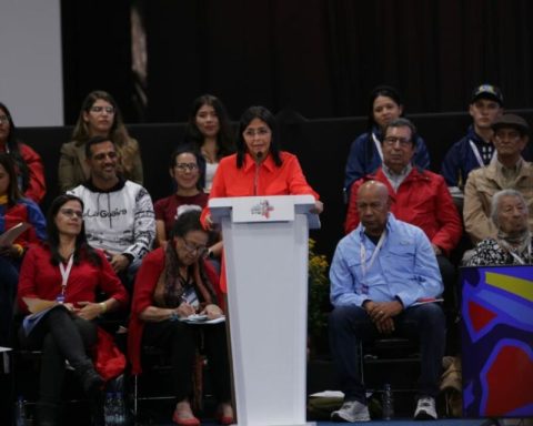 Delcy Rodríguez rules out the possibility of negotiating with right-wing "extremism"