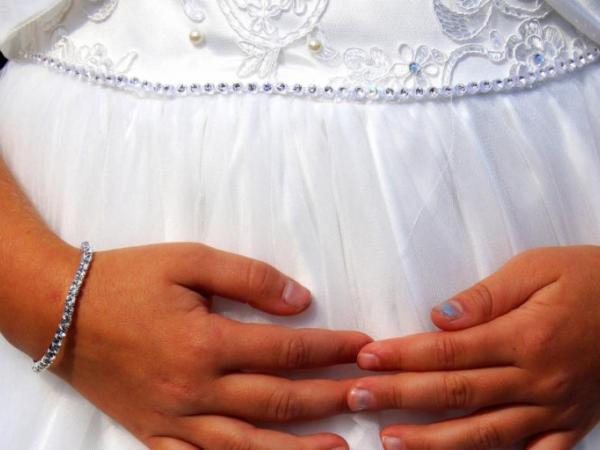 Details of the approval of the law that prohibits child marriage in Colombia