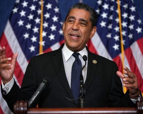 El dominicano Espaillat, elegido presidente del Caucus Hispano del Congreso de EEUU