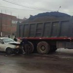 Driver in an apparent drunken state causes a triple crash and leaves two injured in Huancayo